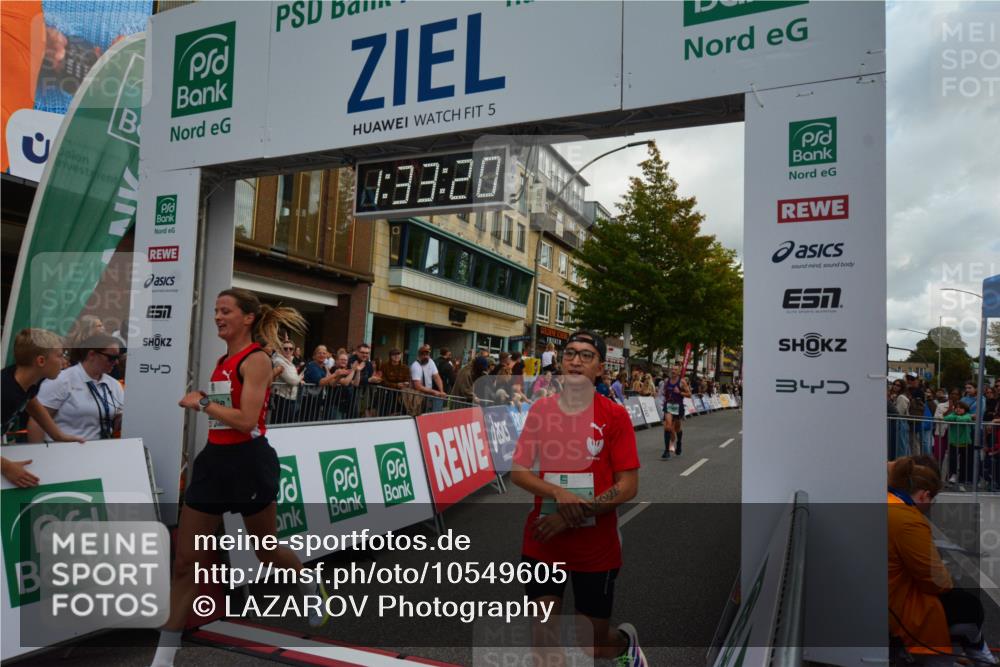 20.09.2026 - PSD Bank Halbmarathon LAZAROV Photography http://msf.ph/oto/10549605 20.09.2026 11:33:19 Ziel 1690, 1737, 1849, 2115, 2789, 3048, 3994, 4116, 4134, 4145, 4352, 4614 meine-sportfotos.de