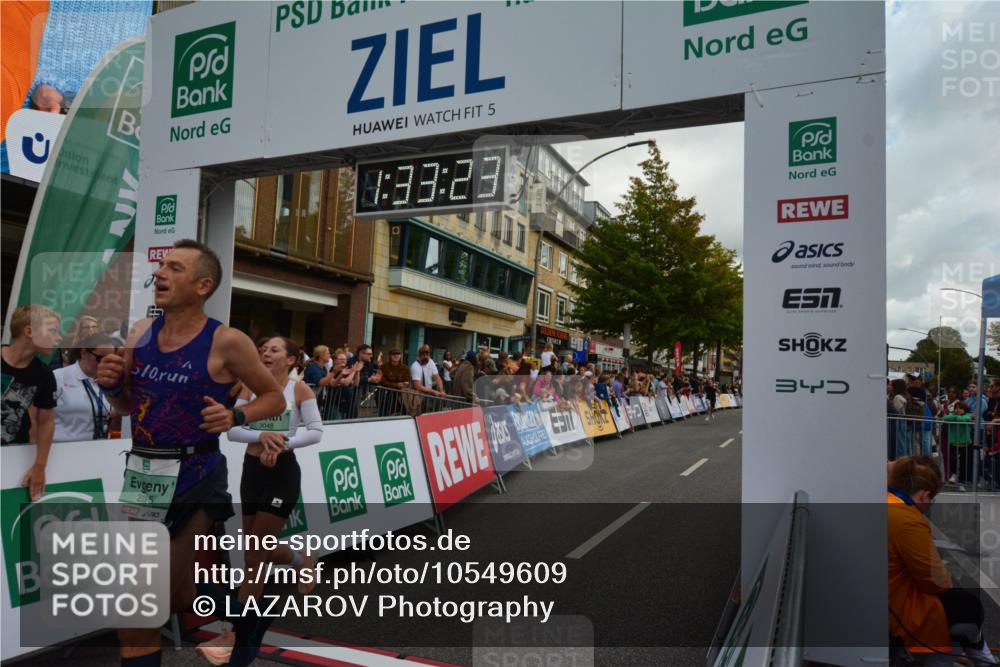 20.09.2026 - PSD Bank Halbmarathon LAZAROV Photography http://msf.ph/oto/10549609 20.09.2026 11:33:22 Ziel 1690, 1737, 2115, 2789, 3048, 4134, 4352, 4614 meine-sportfotos.de