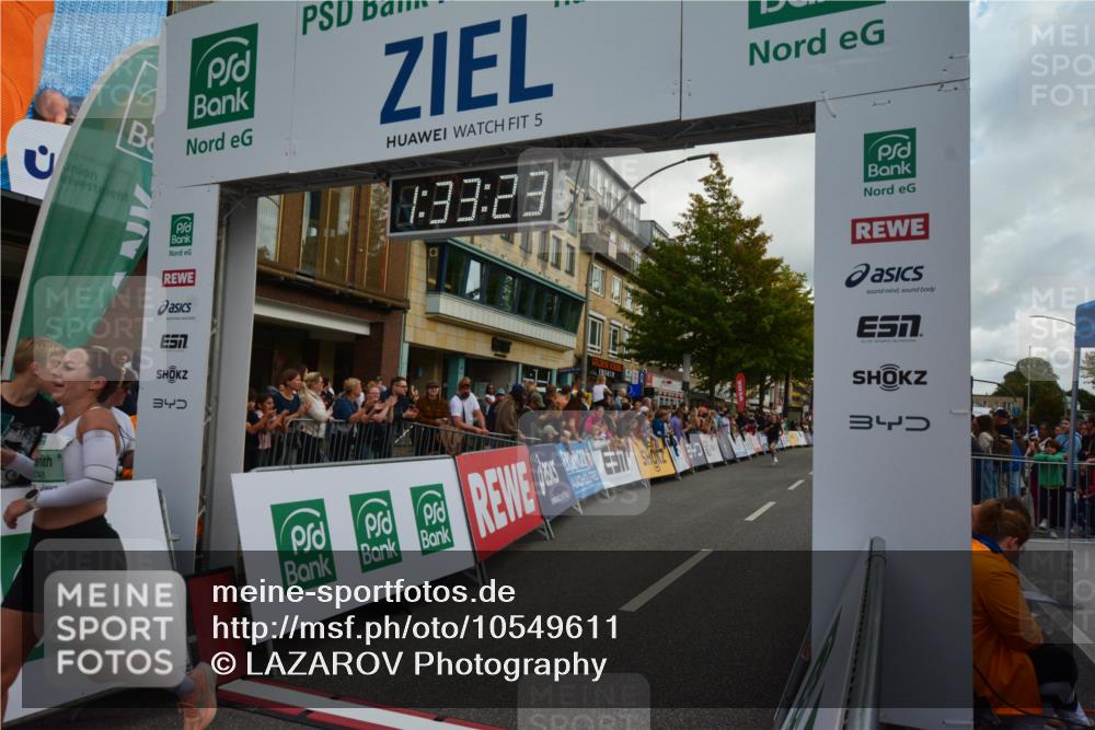20.09.2026 - PSD Bank Halbmarathon LAZAROV Photography http://msf.ph/oto/10549611 20.09.2026 11:33:23 Ziel 1690, 1737, 2115, 2789, 3048, 4134, 4352, 4614, 4751 meine-sportfotos.de