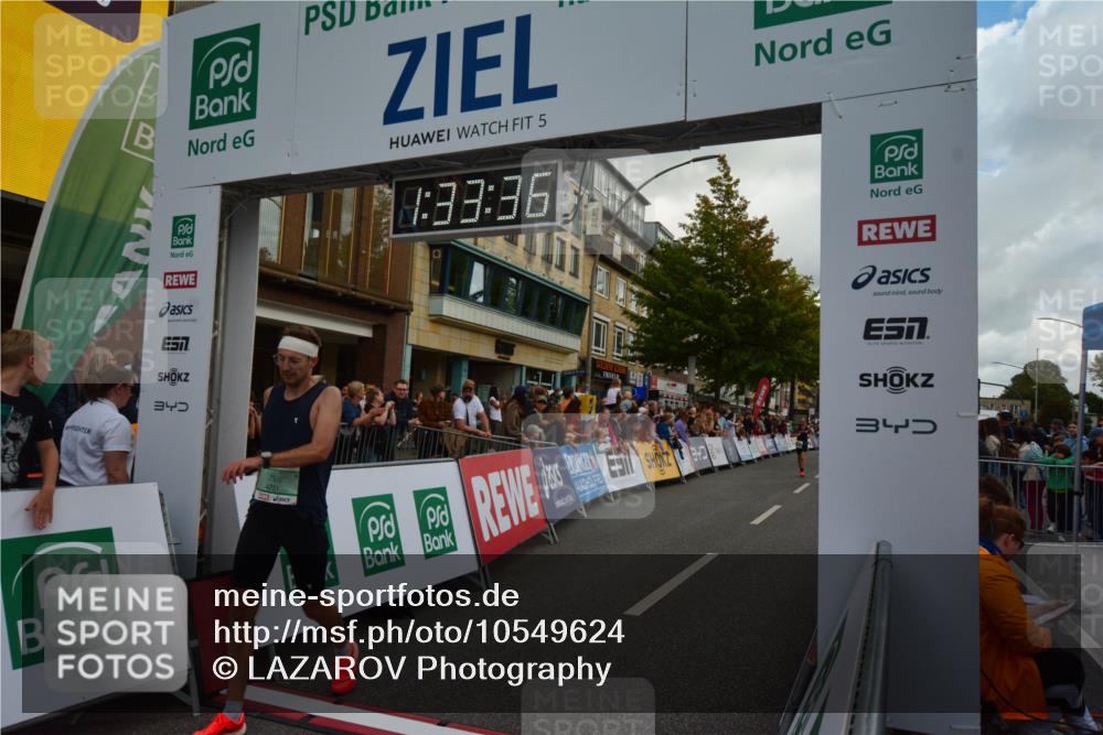 20.09.2026 - PSD Bank Halbmarathon LAZAROV Photography http://msf.ph/oto/10549624 20.09.2026 11:33:35 Ziel 1737, 2529, 4395, 4751 meine-sportfotos.de