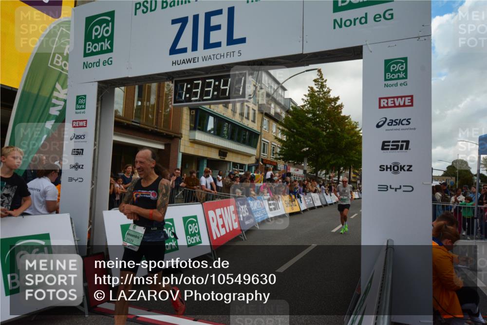 20.09.2026 - PSD Bank Halbmarathon LAZAROV Photography http://msf.ph/oto/10549630 20.09.2026 11:33:41 Ziel 2201, 2482, 2529, 4395, 4751 meine-sportfotos.de