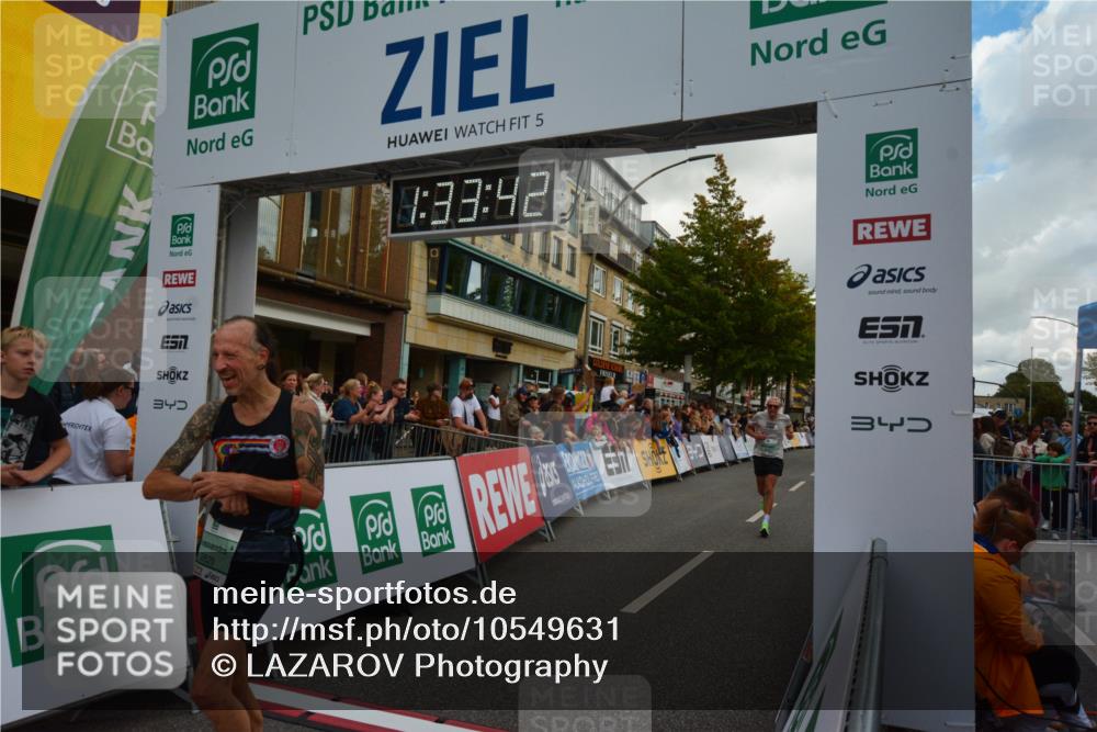 20.09.2026 - PSD Bank Halbmarathon LAZAROV Photography http://msf.ph/oto/10549631 20.09.2026 11:33:41 Ziel 2201, 2482, 2529, 4395, 4751 meine-sportfotos.de