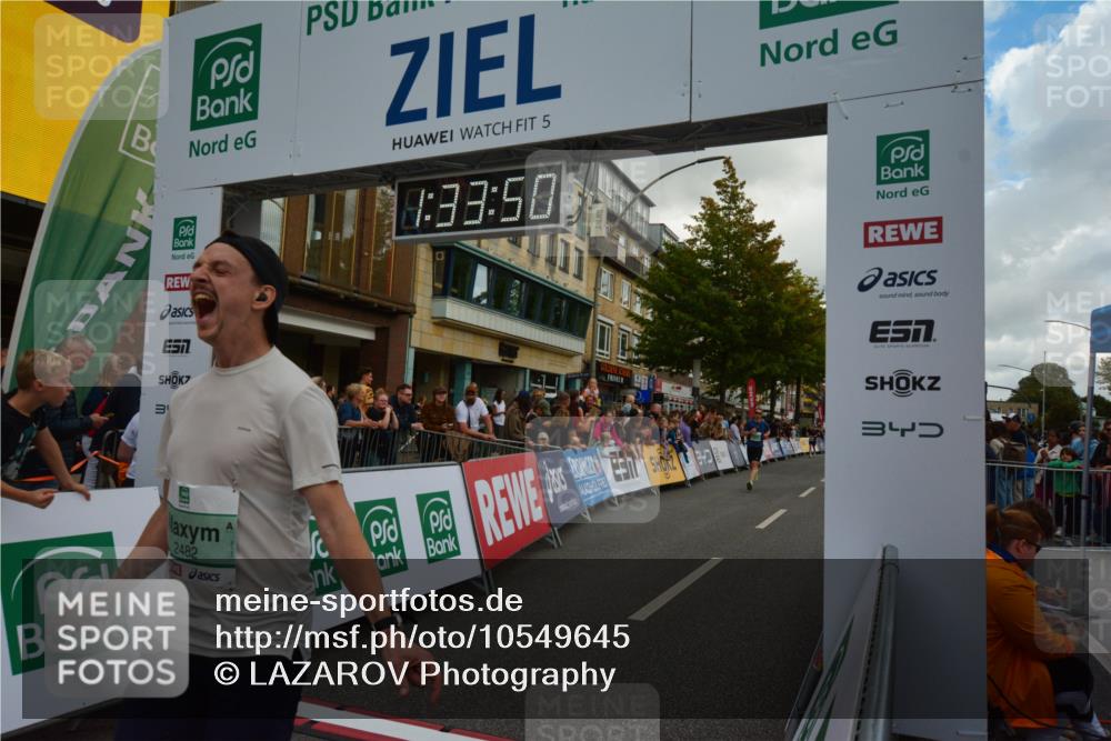 20.09.2026 - PSD Bank Halbmarathon LAZAROV Photography http://msf.ph/oto/10549645 20.09.2026 11:33:49 Ziel 2201, 2482, 4395 meine-sportfotos.de