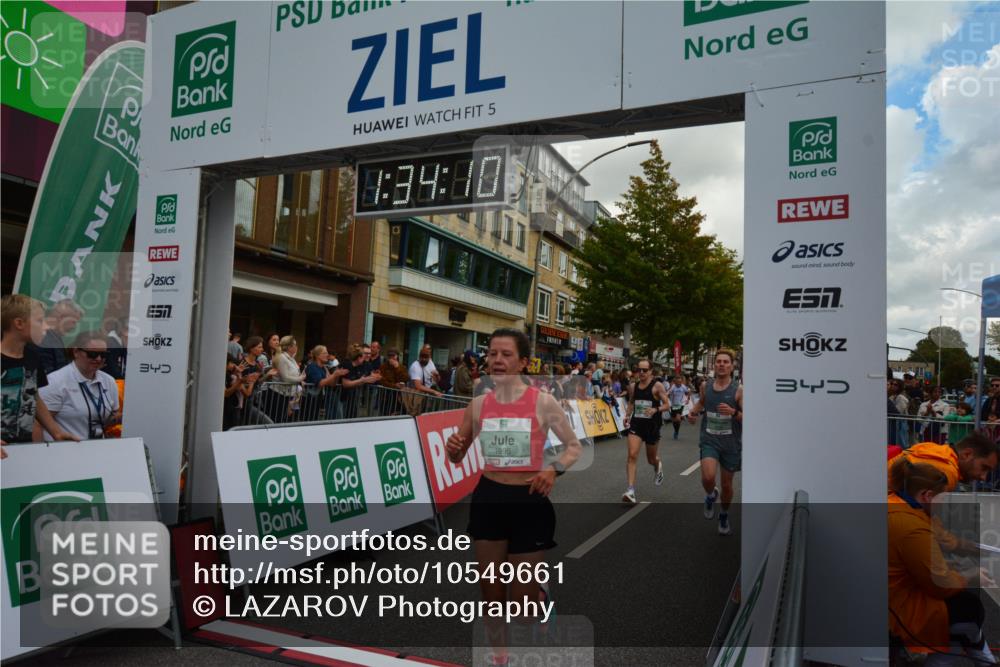 20.09.2026 - PSD Bank Halbmarathon LAZAROV Photography http://msf.ph/oto/10549661 20.09.2026 11:34:10 Ziel 1384, 1871, 1995, 2043, 2265, 2547, 2945, 3551, 4276, 4690, 4783 meine-sportfotos.de