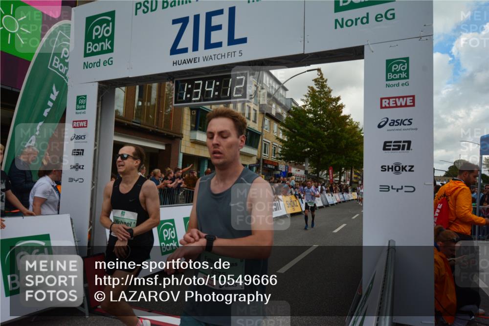 20.09.2026 - PSD Bank Halbmarathon LAZAROV Photography http://msf.ph/oto/10549666 20.09.2026 11:34:11 Ziel 1384, 1871, 1995, 2043, 2547, 2945, 3551, 4276, 4690, 4783 meine-sportfotos.de