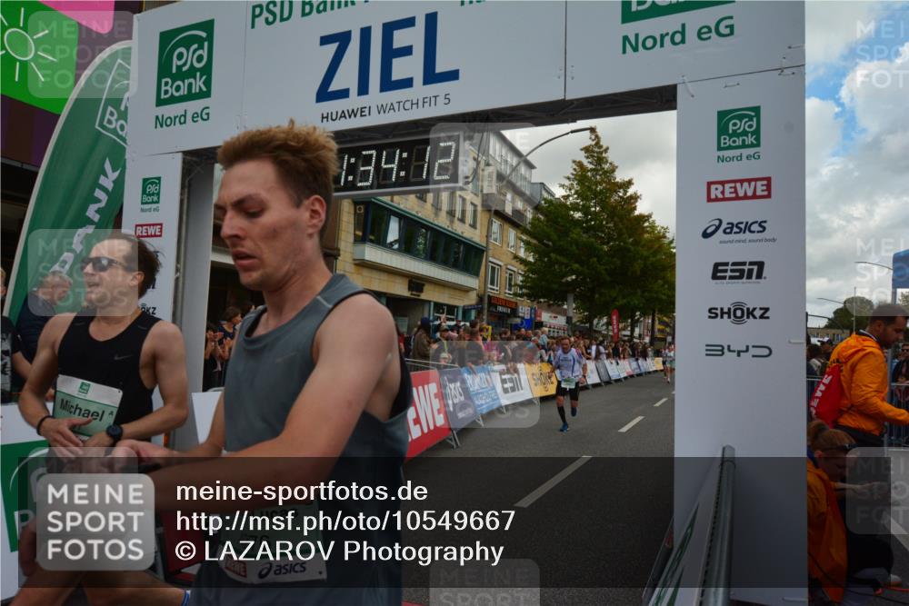 20.09.2026 - PSD Bank Halbmarathon LAZAROV Photography http://msf.ph/oto/10549667 20.09.2026 11:34:12 Ziel 1384, 1871, 1995, 2043, 2547, 2945, 3551, 4276, 4690, 4783 meine-sportfotos.de