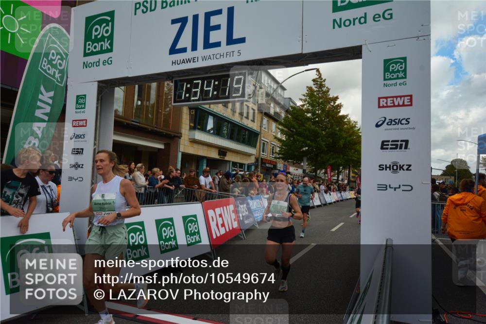 20.09.2026 - PSD Bank Halbmarathon LAZAROV Photography http://msf.ph/oto/10549674 20.09.2026 11:34:18 Ziel 1384, 1871, 2043, 2547, 2945, 4783 meine-sportfotos.de