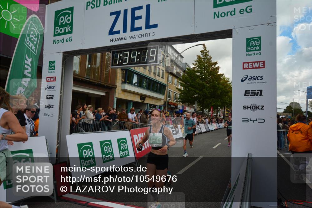 20.09.2026 - PSD Bank Halbmarathon LAZAROV Photography http://msf.ph/oto/10549676 20.09.2026 11:34:19 Ziel 1384, 1871, 2043, 2547, 2945, 4783 meine-sportfotos.de