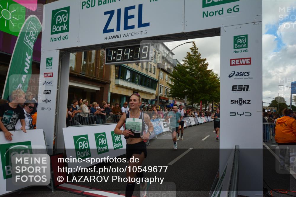20.09.2026 - PSD Bank Halbmarathon LAZAROV Photography http://msf.ph/oto/10549677 20.09.2026 11:34:19 Ziel 1384, 1871, 2043, 2547, 2945, 4783 meine-sportfotos.de