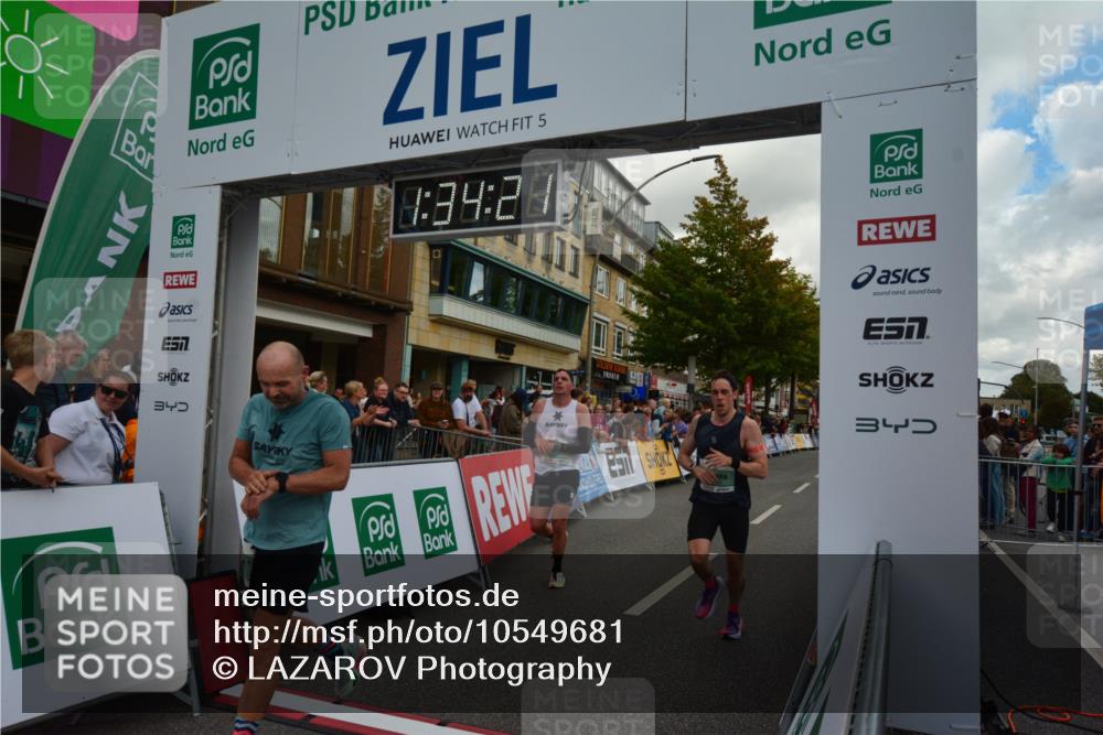 20.09.2026 - PSD Bank Halbmarathon LAZAROV Photography http://msf.ph/oto/10549681 20.09.2026 11:34:20 Ziel 1384, 1871, 2043, 2547, 2945, 4783 meine-sportfotos.de