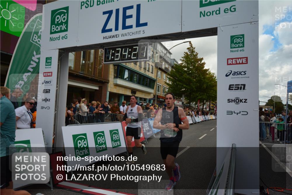 20.09.2026 - PSD Bank Halbmarathon LAZAROV Photography http://msf.ph/oto/10549683 20.09.2026 11:34:20 Ziel 1384, 1871, 2043, 2547, 2945, 4783 meine-sportfotos.de