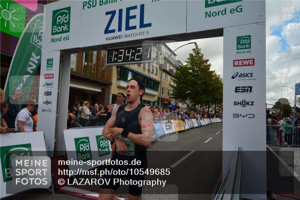 20.09.2026 - PSD Bank Halbmarathon LAZAROV Photography http://msf.ph/oto/10549685 20.09.2026 11:34:21 Ziel 1871, 2043, 2547, 2945, 3328, 4783 meine-sportfotos.de