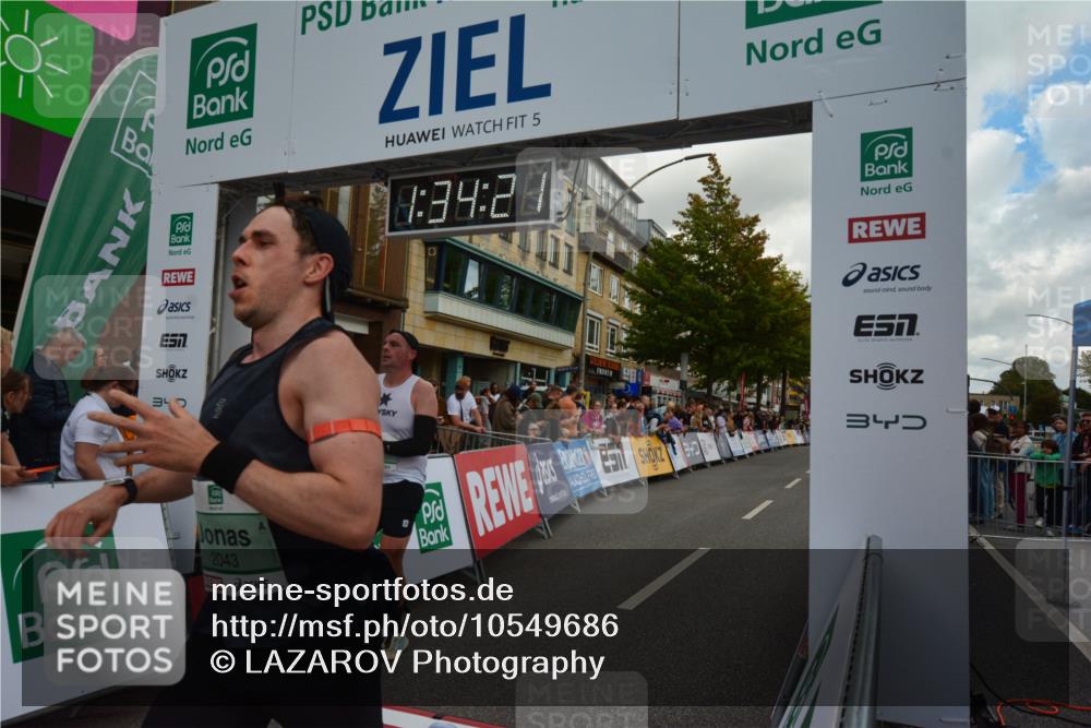 20.09.2026 - PSD Bank Halbmarathon LAZAROV Photography http://msf.ph/oto/10549686 20.09.2026 11:34:21 Ziel 1871, 2043, 2547, 2945, 3328, 4783 meine-sportfotos.de