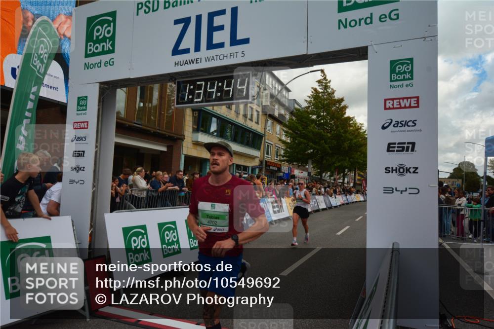 20.09.2026 - PSD Bank Halbmarathon LAZAROV Photography http://msf.ph/oto/10549692 20.09.2026 11:34:44 Ziel 1632, 2308, 2910, 3267, 4345, 4702 meine-sportfotos.de