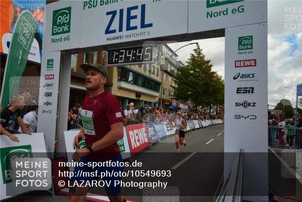 20.09.2026 - PSD Bank Halbmarathon LAZAROV Photography http://msf.ph/oto/10549693 20.09.2026 11:34:44 Ziel 1632, 2308, 2910, 3267, 4345, 4702 meine-sportfotos.de