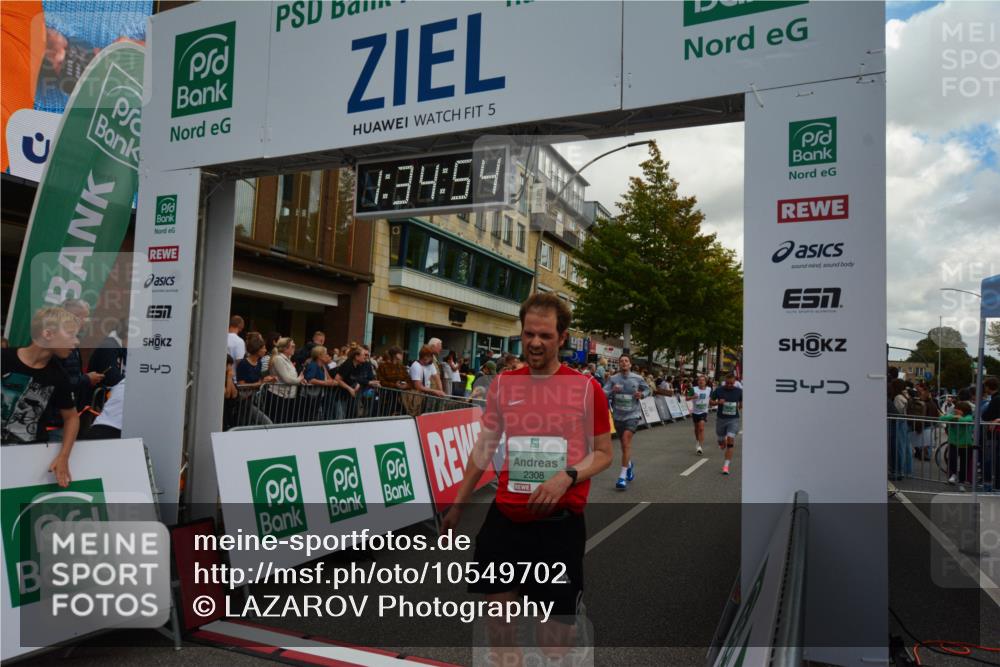 20.09.2026 - PSD Bank Halbmarathon LAZAROV Photography http://msf.ph/oto/10549702 20.09.2026 11:34:53 Ziel 1535, 1632, 1930, 2159, 2308, 2352, 2910, 3267, 4297 meine-sportfotos.de