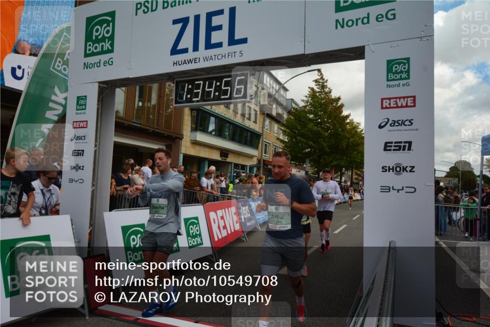 20.09.2026 - PSD Bank Halbmarathon LAZAROV Photography http://msf.ph/oto/10549708 20.09.2026 11:34:55 Ziel 1195, 1535, 1632, 1930, 2159, 2308, 2352, 2910, 3267, 4297 meine-sportfotos.de