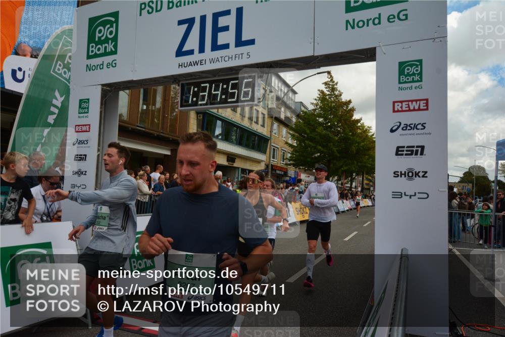 20.09.2026 - PSD Bank Halbmarathon LAZAROV Photography http://msf.ph/oto/10549711 20.09.2026 11:34:56 Ziel 1195, 1327, 1535, 1632, 1930, 2159, 2308, 2352, 2910, 3267, 4297 meine-sportfotos.de