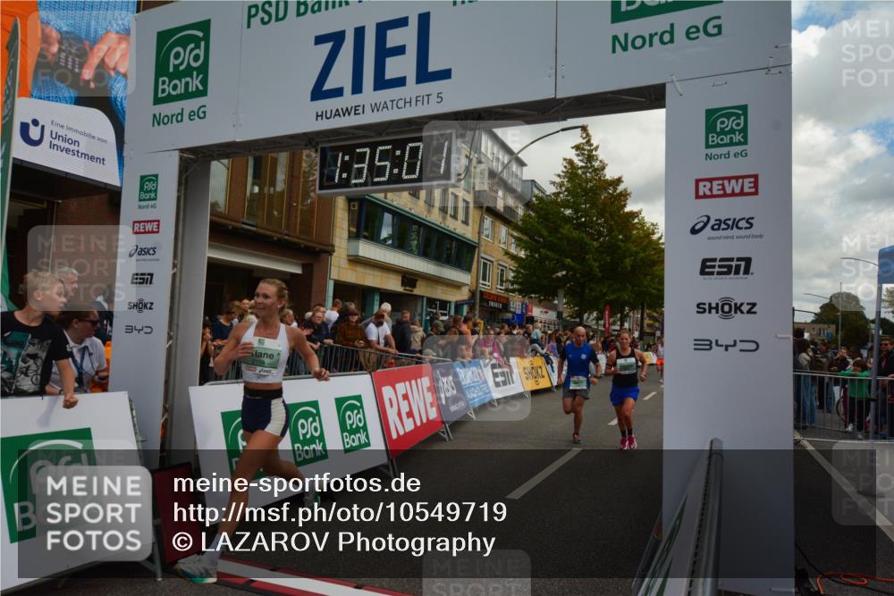 20.09.2026 - PSD Bank Halbmarathon LAZAROV Photography http://msf.ph/oto/10549719 20.09.2026 11:35:00 Ziel 1195, 1327, 1377, 1535, 1632, 1673, 1930, 2159, 2352, 2910, 3067, 3267, 4297 meine-sportfotos.de