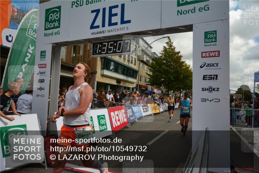 20.09.2026 - PSD Bank Halbmarathon LAZAROV Photography http://msf.ph/oto/10549732 20.09.2026 11:35:06 Ziel 1050, 1195, 1327, 1377, 1673, 1708, 1930, 2159, 2352, 3001, 3067 meine-sportfotos.de