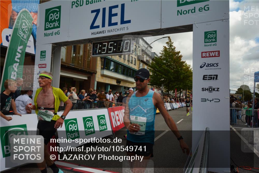 20.09.2026 - PSD Bank Halbmarathon LAZAROV Photography http://msf.ph/oto/10549741 20.09.2026 11:35:09 Ziel 1050, 1195, 1327, 1377, 1673, 1708, 3001, 3067 meine-sportfotos.de