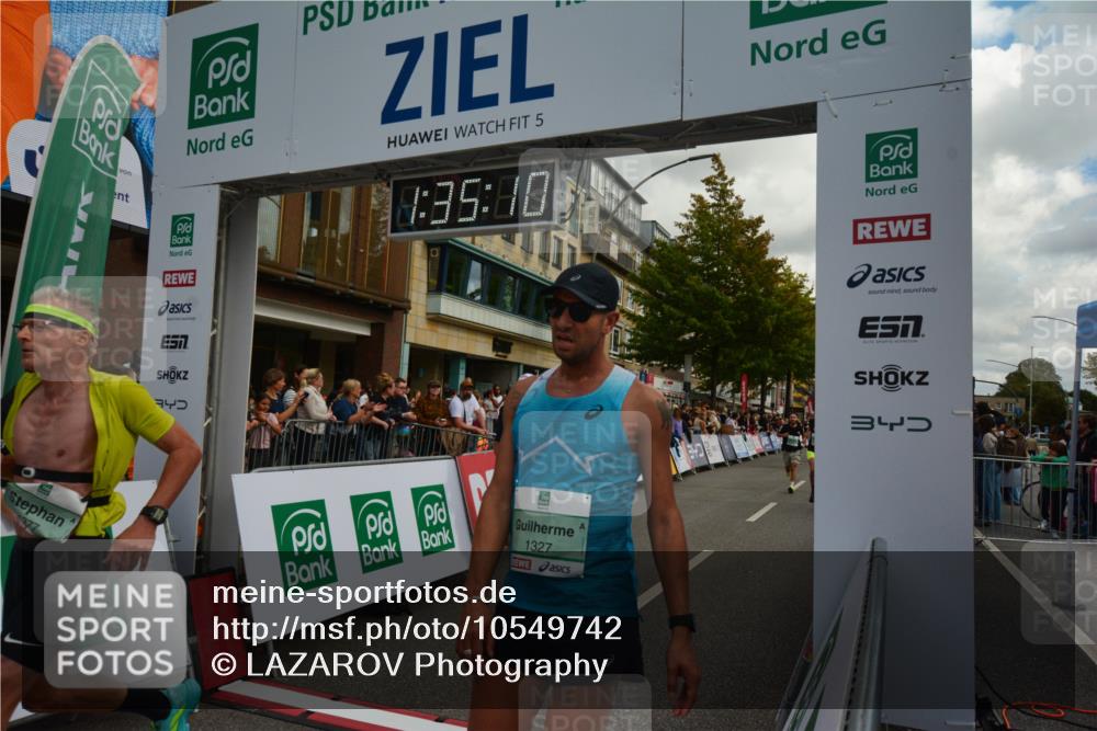 20.09.2026 - PSD Bank Halbmarathon LAZAROV Photography http://msf.ph/oto/10549742 20.09.2026 11:35:09 Ziel 1050, 1195, 1327, 1377, 1673, 1708, 3001, 3067 meine-sportfotos.de