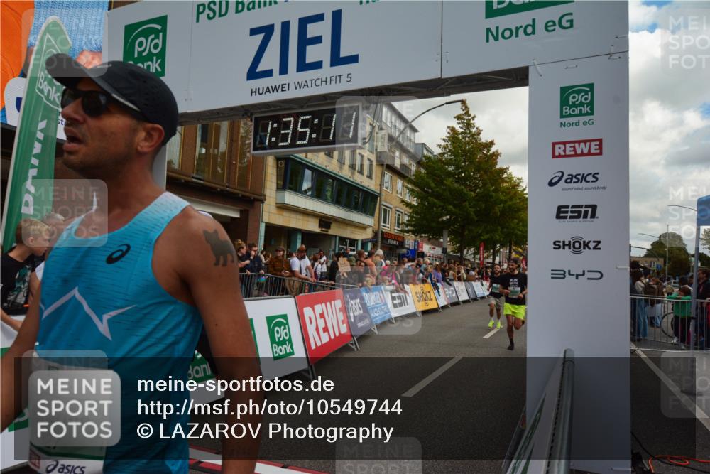 20.09.2026 - PSD Bank Halbmarathon LAZAROV Photography http://msf.ph/oto/10549744 20.09.2026 11:35:10 Ziel 1050, 1195, 1327, 1377, 1673, 1708, 3001, 3067 meine-sportfotos.de