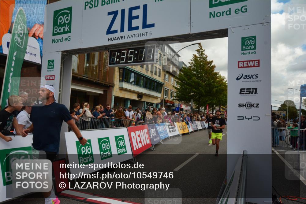20.09.2026 - PSD Bank Halbmarathon LAZAROV Photography http://msf.ph/oto/10549746 20.09.2026 11:35:10 Ziel 1050, 1195, 1327, 1377, 1673, 1708, 3001, 3067 meine-sportfotos.de