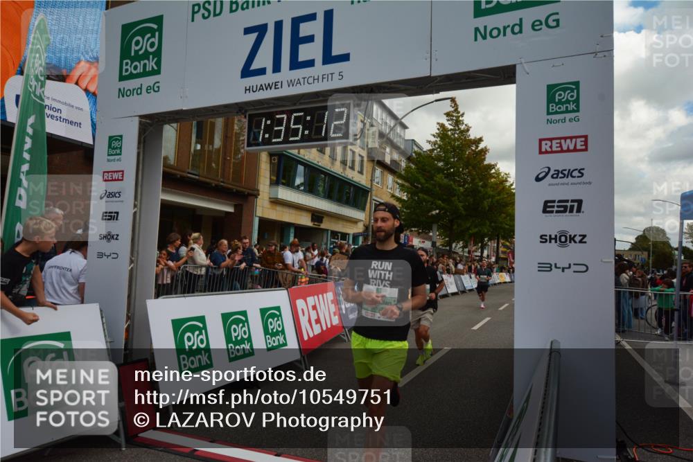 20.09.2026 - PSD Bank Halbmarathon LAZAROV Photography http://msf.ph/oto/10549751 20.09.2026 11:35:12 Ziel 1050, 1195, 1327, 1377, 1673, 1708, 3001, 3067 meine-sportfotos.de
