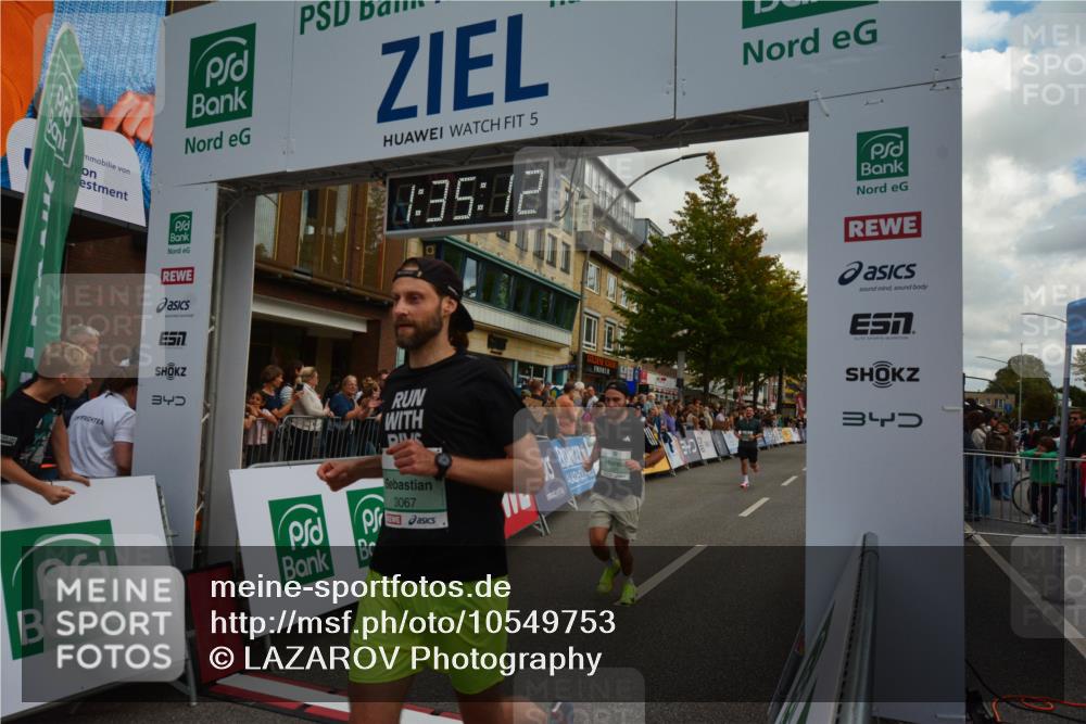 20.09.2026 - PSD Bank Halbmarathon LAZAROV Photography http://msf.ph/oto/10549753 20.09.2026 11:35:12 Ziel 1050, 1195, 1327, 1377, 1673, 1708, 3001, 3067 meine-sportfotos.de