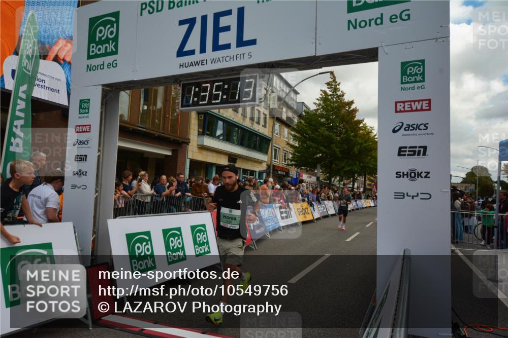 20.09.2026 - PSD Bank Halbmarathon LAZAROV Photography http://msf.ph/oto/10549756 20.09.2026 11:35:12 Ziel 1050, 1195, 1327, 1377, 1673, 1708, 3001, 3067 meine-sportfotos.de