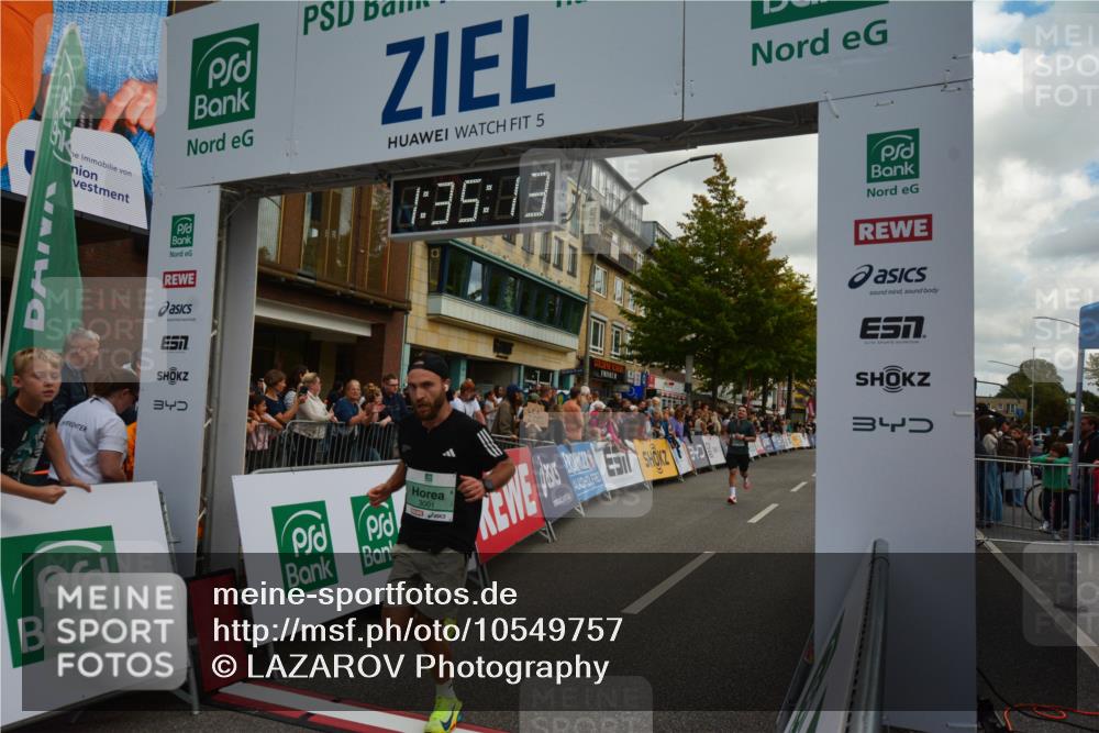 20.09.2026 - PSD Bank Halbmarathon LAZAROV Photography http://msf.ph/oto/10549757 20.09.2026 11:35:13 Ziel 1050, 1327, 1355, 1377, 1673, 1708, 3001, 3067 meine-sportfotos.de