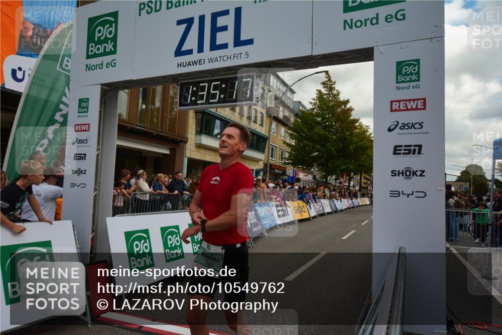 20.09.2026 - PSD Bank Halbmarathon LAZAROV Photography http://msf.ph/oto/10549762 20.09.2026 11:35:16 Ziel 1050, 1355, 1673, 1708, 3001, 3067 meine-sportfotos.de