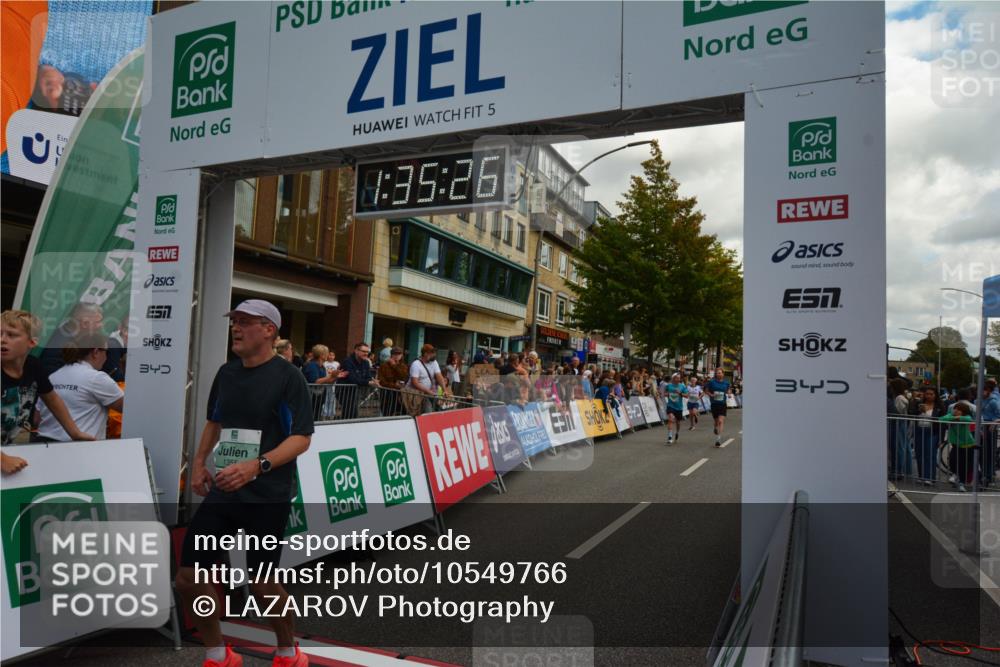 20.09.2026 - PSD Bank Halbmarathon LAZAROV Photography http://msf.ph/oto/10549766 20.09.2026 11:35:25 Ziel 1355, 2525, 3878, 4131 meine-sportfotos.de