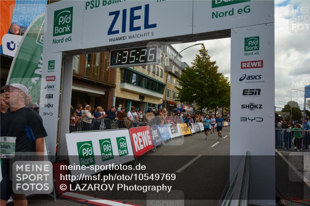 20.09.2026 - PSD Bank Halbmarathon LAZAROV Photography http://msf.ph/oto/10549769 20.09.2026 11:35:26 Ziel 1355, 1520, 2525, 3878, 4131 meine-sportfotos.de