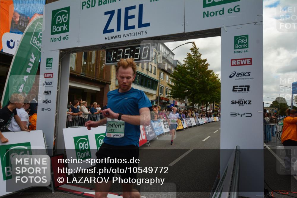 20.09.2026 - PSD Bank Halbmarathon LAZAROV Photography http://msf.ph/oto/10549772 20.09.2026 11:35:29 Ziel 1355, 1520, 2525, 3878, 4131 meine-sportfotos.de