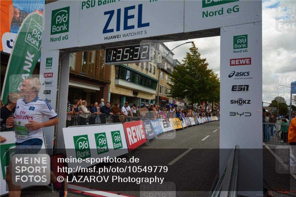 20.09.2026 - PSD Bank Halbmarathon LAZAROV Photography http://msf.ph/oto/10549779 20.09.2026 11:35:31 Ziel 1355, 1520, 2525, 3878, 4131, 4649 meine-sportfotos.de