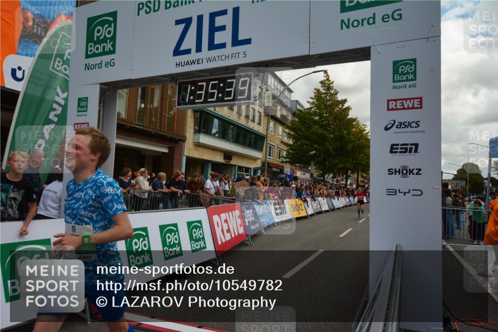 20.09.2026 - PSD Bank Halbmarathon LAZAROV Photography http://msf.ph/oto/10549782 20.09.2026 11:35:38 Ziel 1520, 1614, 2379, 4075, 4076, 4649 meine-sportfotos.de