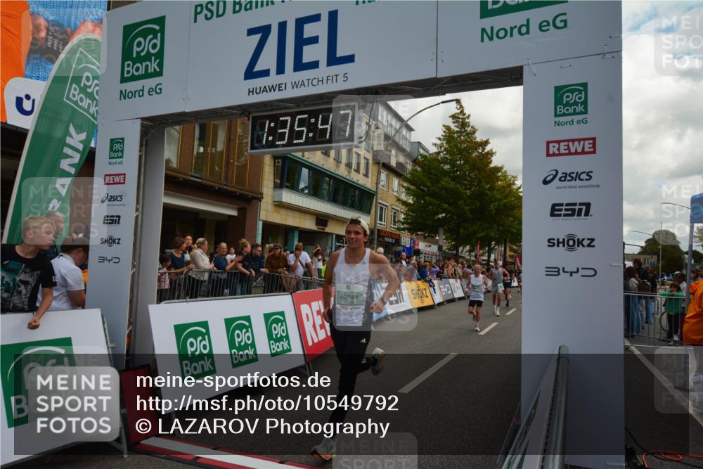 20.09.2026 - PSD Bank Halbmarathon LAZAROV Photography http://msf.ph/oto/10549792 20.09.2026 11:35:46 Ziel 1429, 1614, 1693, 1838, 2244, 2379, 3518, 4075, 4076, 4649, 4705 meine-sportfotos.de