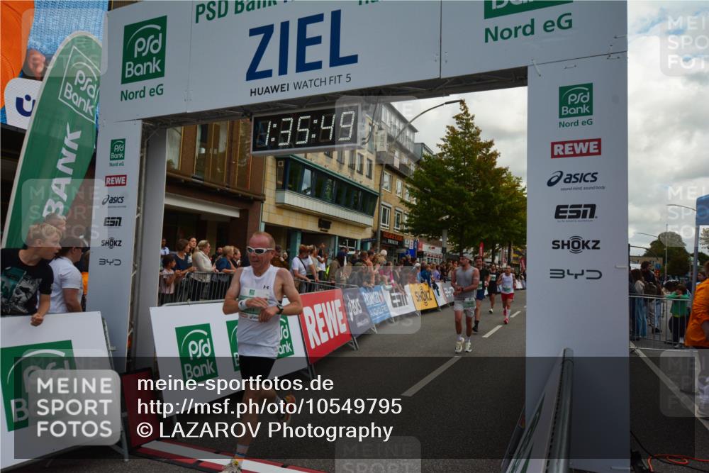 20.09.2026 - PSD Bank Halbmarathon LAZAROV Photography http://msf.ph/oto/10549795 20.09.2026 11:35:48 Ziel 1429, 1614, 1693, 1838, 2244, 2379, 3518, 4075, 4076, 4649, 4705 meine-sportfotos.de