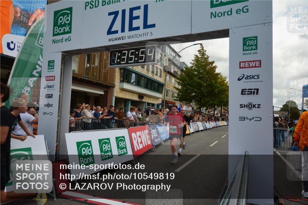 20.09.2026 - PSD Bank Halbmarathon LAZAROV Photography http://msf.ph/oto/10549819 20.09.2026 11:35:53 Ziel 1429, 1614, 1693, 1838, 2056, 2244, 2349, 2379, 2848, 3518, 4705 meine-sportfotos.de