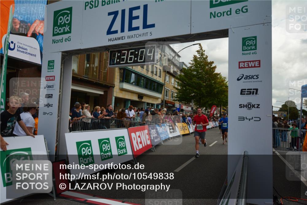 20.09.2026 - PSD Bank Halbmarathon LAZAROV Photography http://msf.ph/oto/10549838 20.09.2026 11:36:03 Ziel 1105, 1739, 1781, 2056, 2349, 2848, 3176, 4500 meine-sportfotos.de