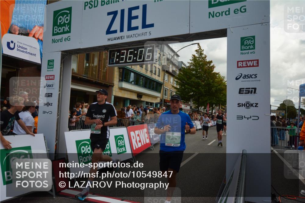 20.09.2026 - PSD Bank Halbmarathon LAZAROV Photography http://msf.ph/oto/10549847 20.09.2026 11:36:06 Ziel 1105, 1739, 1781, 2056, 2109, 2306, 2349, 2848, 3176, 4500 meine-sportfotos.de