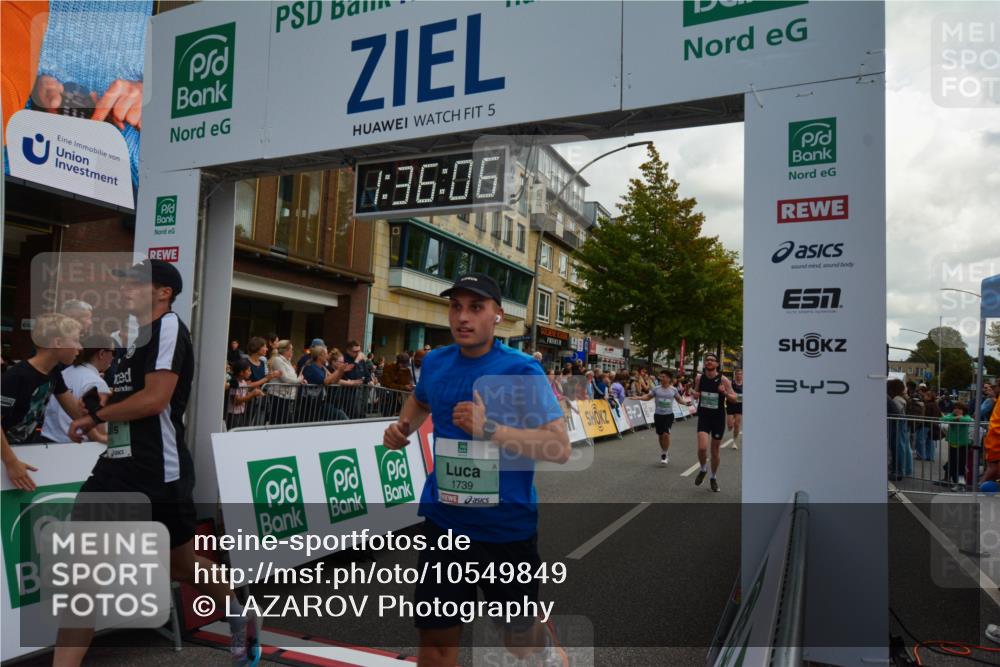 20.09.2026 - PSD Bank Halbmarathon LAZAROV Photography http://msf.ph/oto/10549849 20.09.2026 11:36:06 Ziel 1105, 1739, 1781, 2056, 2109, 2306, 2349, 2848, 3176, 4500 meine-sportfotos.de