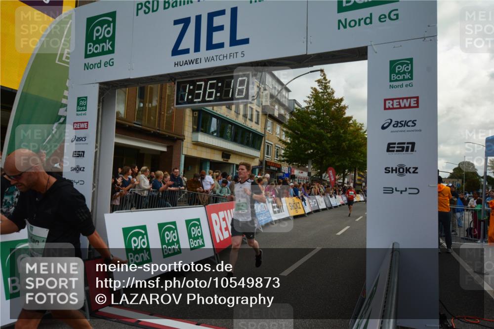20.09.2026 - PSD Bank Halbmarathon LAZAROV Photography http://msf.ph/oto/10549873 20.09.2026 11:36:17 Ziel 1193, 2109, 2306, 3999 meine-sportfotos.de