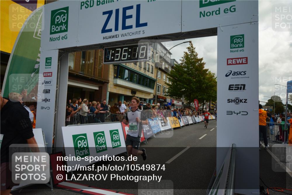 20.09.2026 - PSD Bank Halbmarathon LAZAROV Photography http://msf.ph/oto/10549874 20.09.2026 11:36:17 Ziel 1193, 2109, 2306, 3999 meine-sportfotos.de
