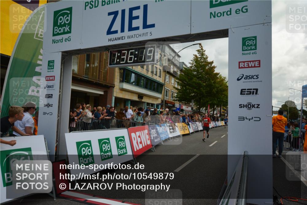 20.09.2026 - PSD Bank Halbmarathon LAZAROV Photography http://msf.ph/oto/10549879 20.09.2026 11:36:19 Ziel 1193, 2109, 2306, 3999, 4052 meine-sportfotos.de