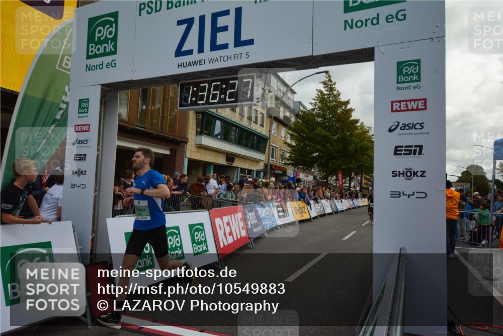 20.09.2026 - PSD Bank Halbmarathon LAZAROV Photography http://msf.ph/oto/10549883 20.09.2026 11:36:26 Ziel 1193, 2165, 3999, 4052 meine-sportfotos.de