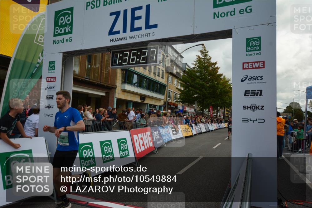 20.09.2026 - PSD Bank Halbmarathon LAZAROV Photography http://msf.ph/oto/10549884 20.09.2026 11:36:27 Ziel 1193, 2165, 3999, 4052 meine-sportfotos.de