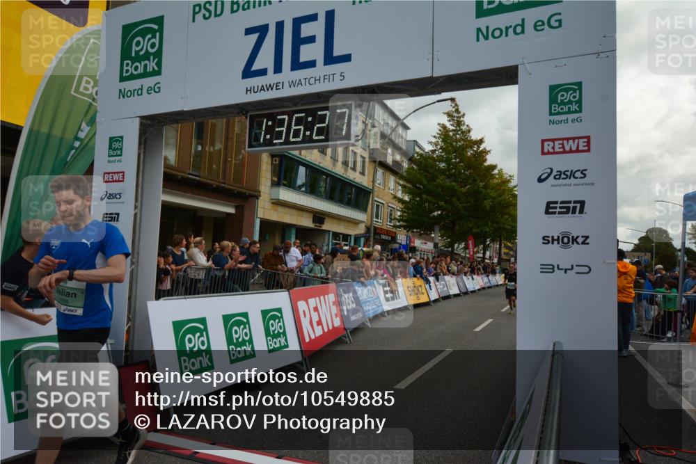 20.09.2026 - PSD Bank Halbmarathon LAZAROV Photography http://msf.ph/oto/10549885 20.09.2026 11:36:27 Ziel 1193, 2165, 3999, 4052 meine-sportfotos.de